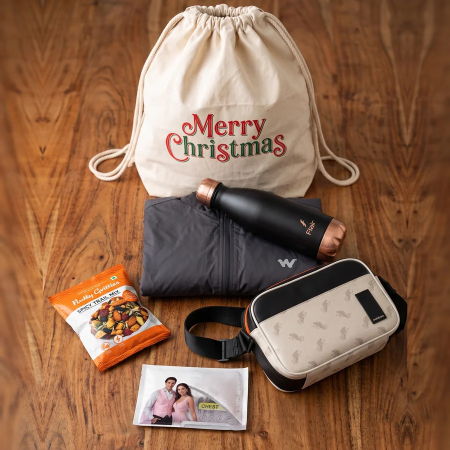 Windcheater Weekend Getaway Christmas corporate gift hamper, outside view