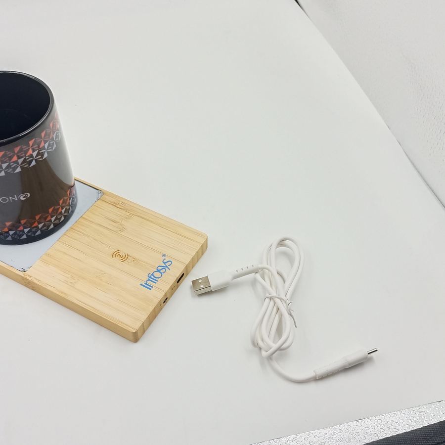 Branded speaker gift set