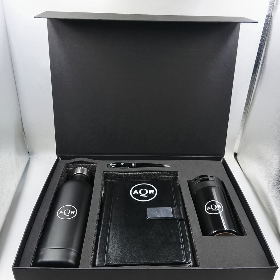 AQR executive gift box